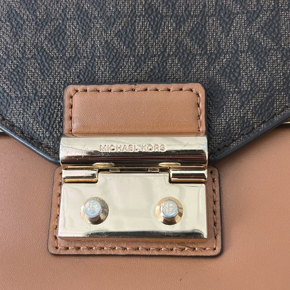 • Michael Kors Brown Purse - Picture 5 of 5